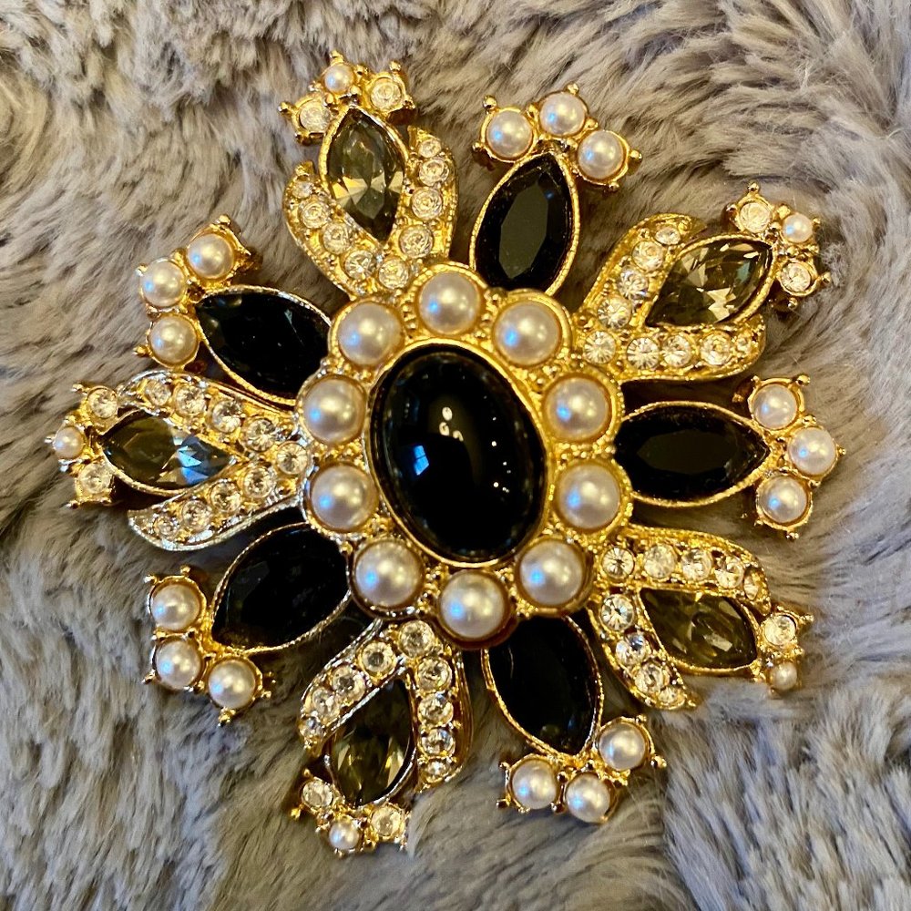 St. John Brooch/Pendant